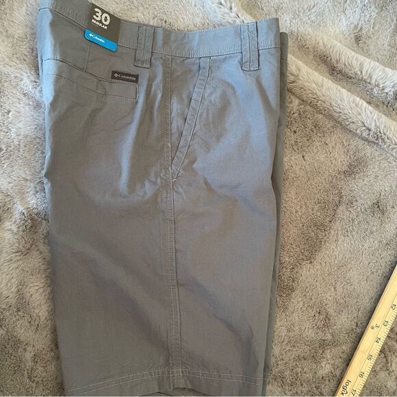 NWT Columbia Men's Washed Out Shorts size 30 - Picture 8 of 10